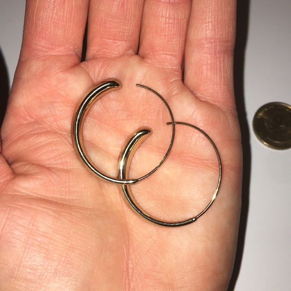 Cache earrings - Picture 3 of 4